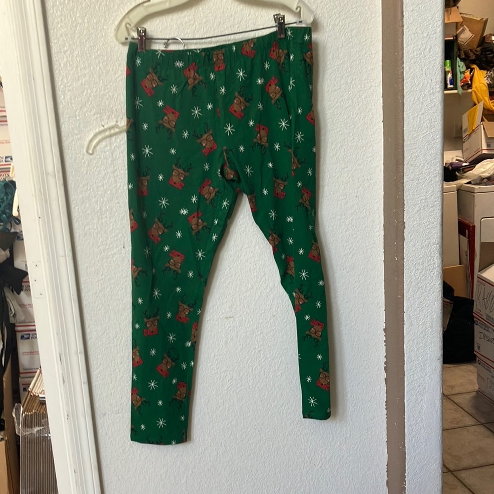 FINAL MARKDOWN No boundaries reindeer leggings xl